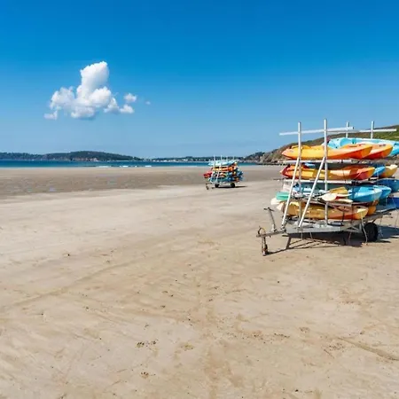 Nyaraló Pleasant Breton Near The Bay Of Douarnenez Crozon